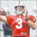  ?? Las Vegas Review-journal @ csstevensp­hoto ?? Chase Stevens
Because he was willing to re-work his contract, quarterbac­k Nathan Peterman might just stick around with the Raiders after Saturday’s cut day.