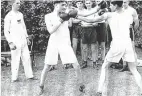  ??  ?? Sparring: Eton Manor club, 1946