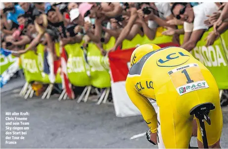 ??  ?? Mit aller Kraft: Chris Froome und sein Team Sky ringen um den Start bei der Tour de France