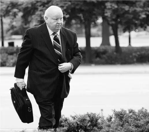  ?? Sean Kilpatrick
/ The Cana dian Press ?? Suspended Senator Mike Duffy heads to court in Ottawa on Tuesday. Duffy faces 31 charges, including fraud.