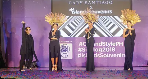  ??  ?? Designer Cary Santiago (leftmost) stands next to Binibining Cebu Charity Maria Gigante (2nd from left), Binibining Cebu 2017 Apriel Smith (3rd from left) and Binibining Cebu Tourism Samantha Ashley Lo (rightmost)