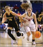  ?? (Arkansas Democrat-Gazette/Thomas Metthe) ?? Melbourne’s Kiley Webb (right) drives to the basket while guarded by Quitman’s Erin Stephens during the second quarter Thursday.