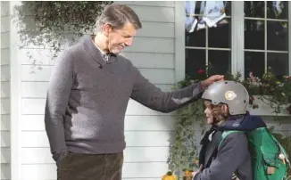  ?? BERTRAND CALMEAU ?? La série écrite par Normand Daneau et Geneviève Simard marque la fin de la carrière de Peter Coyote.