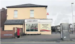  ??  ?? ● Costcutter shop on the corner of Cemetery Road and Boundary Street