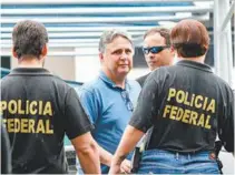  ??  ?? Garotinho estava no Rio quando foi detido por agentes da PF