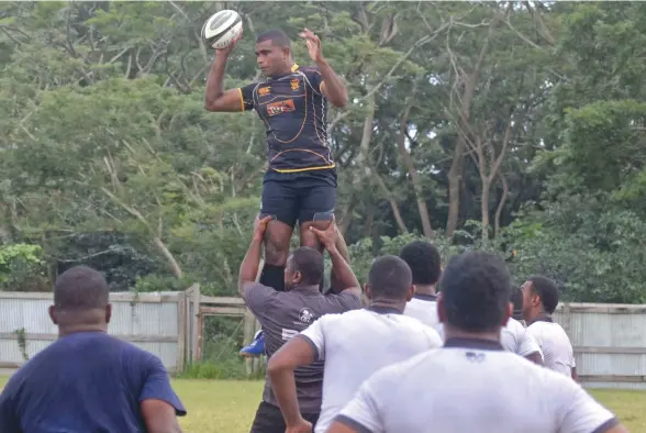  ?? Photo: Waisea Nasokia ?? Loose forward Naiqama Salakibulu claims the lineout during the Nadroga rugby team’s training run at Lawaqa Park, Sigatoka on July 20, 2020.