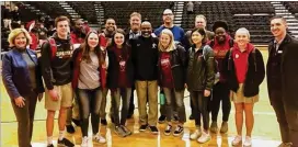  ?? CONTRIBUTE­D ?? Two former pro football players spoke to high school students at Greater Atlanta Christian School in Norcross about finding a passion and pursuing dreams.