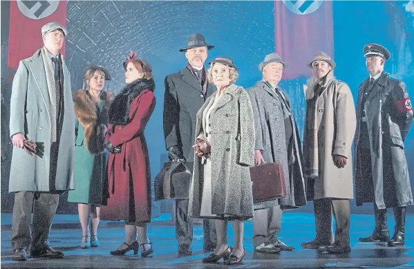 ??  ?? THEATRE ▼ Juliet Mills and Maxwell Caulfield, centre, with the cast of The Lady Vanishes.