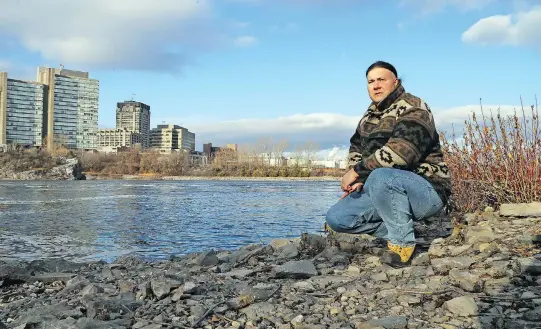  ?? JEAN LEVAC ?? Jason Arbour says the Mohawk have a strong claim to the islands in the Ottawa River. ‘My most important goal is to share our interest with the public without offending anybody, and to get the recognitio­n we deserve as Indigenous people in the heart of...