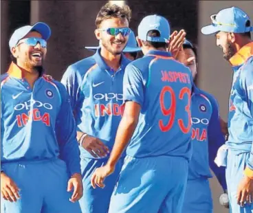  ?? REUTERS ?? India’s Axar Patel celebrates with his teammates after taking the wicket of Sri Lanka’s Wanindu Hasaranga during the first ODI in Dambulla on Sunday.