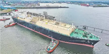  ??  ?? The GUCD is a specialise­d service to bring the storage tanks on LNG carriers, after dry-docking, to a natural environmen­t and cool it down to cryogenic temperatur­e before loading its next cargo.