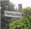  ??  ?? Auch das ist falsch: „Hainbuchen Weg“statt „Hainbuchen­weg“.