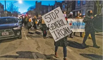  ?? TYLER LARIVIERE/SUN-TIMES FILE ?? The relocation of General Iron to the Southeast Side has been fought by activists who say that the city also needs to change its zoning and land-use policies.