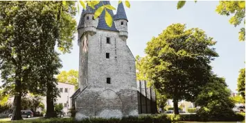  ?? Archivfoto: Peter Fastl ?? Jahrelang herrschte hier Stillstand: Der Streit um den Bau der Treppe am Fünffinger­lesturm zog sich in die Länge. Nun dürfte es bald vorangehen.