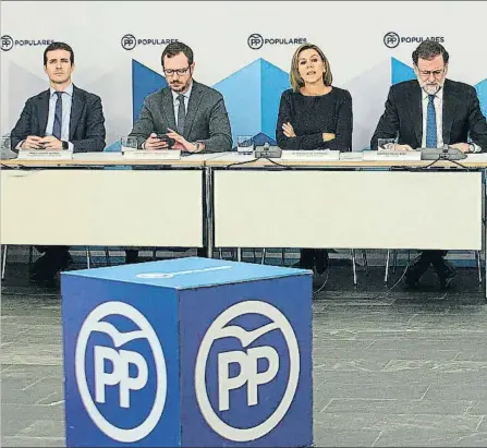  ??  ?? Caras largas en la reunión del comité ejecutivo del PP celebrada el viernes