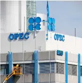  ?? Shuttersto­ck ?? OPEC and OPEC+ postponed talks on next year’s oil output policy from Tuesday to Thursday.
