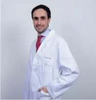  ?? ?? El Dr. Javier Giner García es neoruciruj­ano especialis­ta en cirugía de columna y abordajes mínimament­e invasivos de la columna vertebral del Instituto Clavel