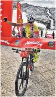  ?? FOTO: PRIVAT ?? Jubel im Ziel: Markus Kaufmann von Centurion Vaude gewinnt die Zillertal-Challenge.