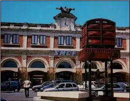  ??  ?? ABOVE:
Perpignan railway station, complete with a flying Dalí on the roof.