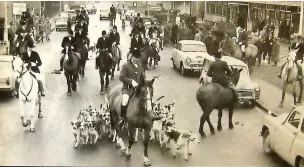  ?? ?? Cotswold Vale Hunt at Gloucester Cattle Market