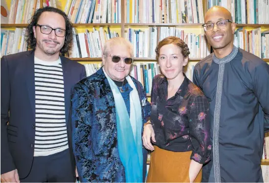  ?? PHOTO AGENCE QMI, TOMA ICZKOVITS ?? Olivier Gougeon, directeur général du Salon du livre en compagnie de trois invités d’honneur : Jean-Paul Daoust, Fanny Britt et Webster. Se joindront à eux : Enki Bila, Tristan Demers, Antonine Maillet, Andrée Poulin et Sheila Watt-Cloutier.