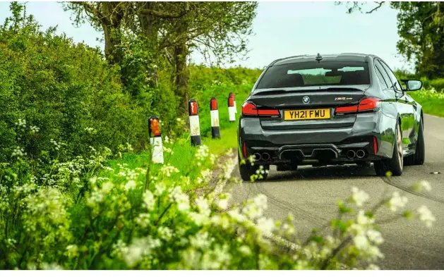  ??  ?? Below: M5’s suspension has been comprehens­ively reworked and it shows in its steering response and composure at speed; CS also feels smaller than it is