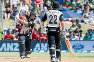  ?? PHOTO: PHOTOSPORT ?? Corey Anderson smacked a boundary-laden 94 not out against Bangladesh on Sunday.