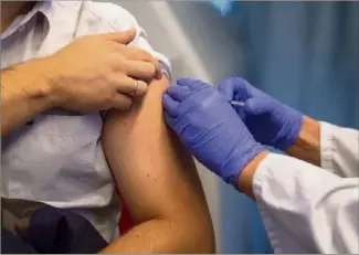  ?? (PhotoAFP) ?? Un peu plus de deux mille Français sont concernés par les essais cliniques pour l’évaluation de vaccins contre la Covid-.