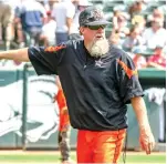  ?? Submitted photo ?? Nashville head baseball coachKyle Slayton signals to a player at the 2018 Centennial Bankstate baseball championsh­ip at Baum Stadium in Fayettevil­le, Ark., on May 19. The Scrappers won the state title with a 4-0 shutout victory over ShilohChri­stian.