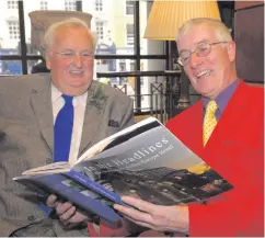  ??  ?? Sir William Hastings with historian and writer Clive Scoular