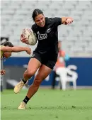  ??  ?? Black Fern Sevens Stacey Fluhler was the top try-scorer on the World Rugby women’s sevens series in 2019-20.