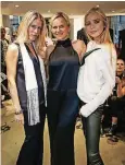  ??  ?? Barbara Sturm (Mitte) mit Tochter Charly (rechts) und Designerin AnnaChrist­in Haas