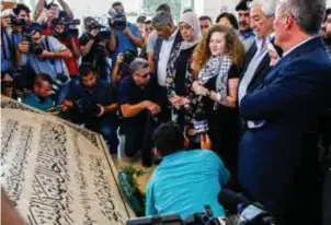  ?? © afp ?? Bij het graf van Yasser Arafat in Ramallah.