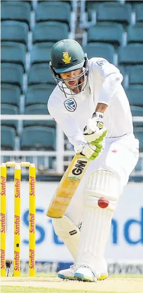  ?? Picture: GALLO IMAGES ?? ON GUARD: Duanne Olivier played his role of nightwatch­man well on Wednesday but fell early yesterday morning to spark a collapse of South Africa’s remaining batsmen