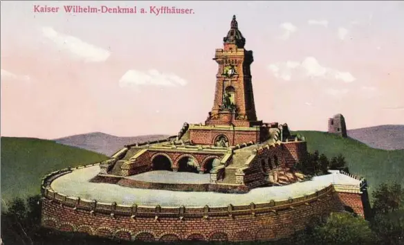  ??  ?? Zu den beliebtest­en Motiven aus Nordthürin­gen zählt natürlich das Kyffhäuser-Denkmal. Es ist  Meter hoch und wurde von  bis  zu Ehren von Kaiser Wilhelm I. errichtet. Nach dem Völkerschl­achtdenkma­l in Leipzig und dem Kaiser-Wilhelm-Denkmal an...