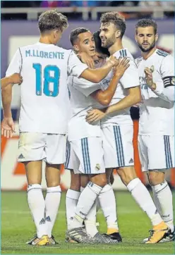  ??  ?? Borja Mayoral aprovechó un buen pase de Ceballos para estrenarse esta temporada y marcar el único gol del Madrid en el partido contra el combinado de la MLS.