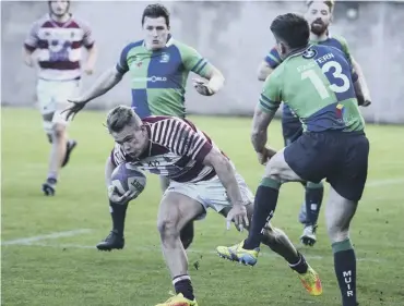  ?? PICTURE: JON SAVAGE ?? 0 Watsonian’s Darcy Graham cuts inside during his side’s win against Boroughmui­r.