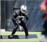  ?? RAY CHAVEZ — BAY AREA NEWS GROUP, FILE ?? Raiders cornerback Trayvon Mullen goes through drills during rookie mini camp practice at the team’s practice facility in Alameda on May 3.