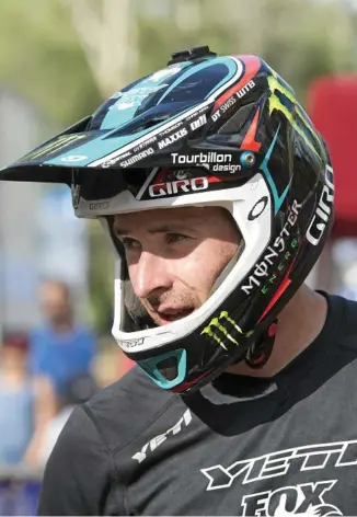  ?? Photo: Kevin Farmer ?? COMMUNITY SUPPORT: Jared Graves, pictured here after winning the downhill elite men section of the National Mountain Bike Championsh­ip Series at Jubilee Park in 2015.