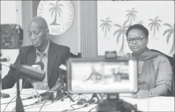  ??  ?? PNCR Chairwoman Volda Lawrence addressing reporters during a party press conference at Congress Place on Friday (PNCR photo)