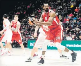  ?? FOTO: GETTY IMAGES ?? Cory Jefferson, en un partido de su reciente etapa en el Armani Milano