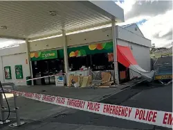  ?? PHOTO: MATTHEW DALLAS/FAIRFAX NZ ?? The Feilding BP on Kimbolton Rd was ram-raided on Sunday.