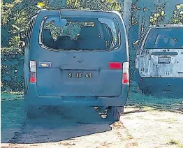  ?? PHOTO BY HOPETON BUCKNOR ?? This Jamaica Defence Force service vehicle was damaged during the shootout.