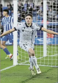  ?? FOTO: GETTY IMAGES ?? Jon Pacheco celebra su tanto al Alavés