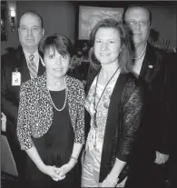  ??  ?? Teresa Marks and Jane Hurley (in front)
with Graham Rich and Randy Easley