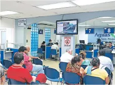  ??  ?? ATENCIÓN. Los consumidor­es pueden llegar a la oficina en barrio Las Palmas.