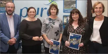  ??  ?? Mick Cullen from Raheen-Rampere, Baltinglas­s, with Eilish Fisher, Rita McMullen, Lorraine Marrey and Jane Clarke from Ballinabar­ney-Ballyteigu­e-Ballintomb­ay.