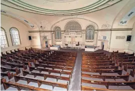 ?? JOVANNY HERNANDEZ/MILWAUKEE JOURNAL SENTINEL ?? The interior of Milwaukee’s St. Luke Emanuel Missionary Baptist Church is massive.