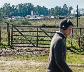  ??  ?? TERRENO. La cementera está sobre suelo rural, que no permite un uso industrial.