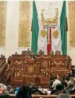  ??  ?? Advertenci­a. En las leyes predomina un abuso de las funciones de la Asamblea, que podrían incurrir en responsabi­lidades penales, dice Alejandro Encinas.